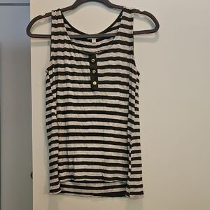Zenana Outfitters Black and White Buttoned Tank Top